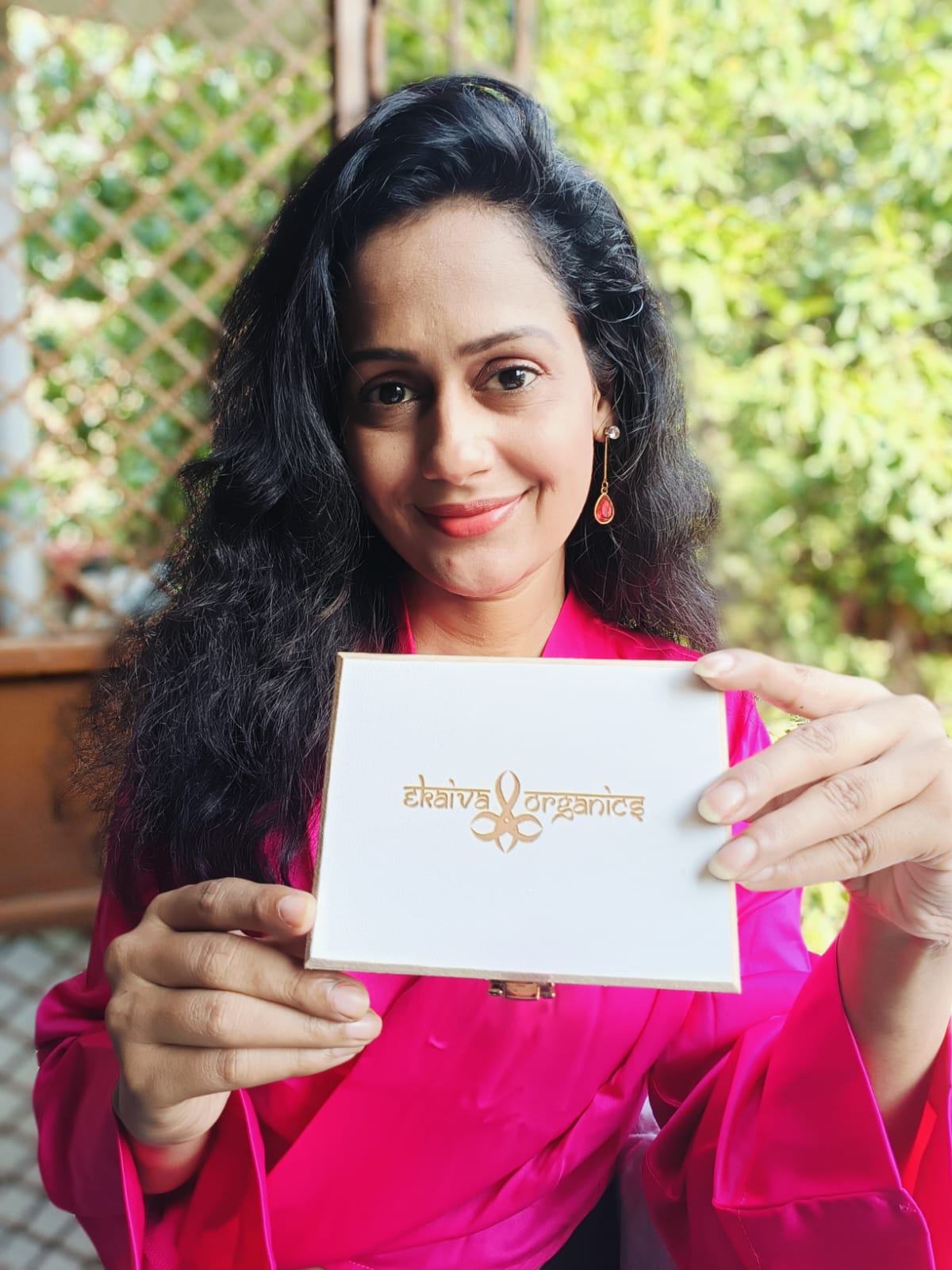 Ekaiva Organics Luxury Gift Box - Deluxe Duo: Sandalwood Saffron & Almond Oil Bathing Bars in an Elegant Engineered Wooden Box