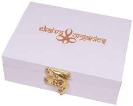 Ekaiva Organics Love Lush - Romantic Essentials Collection : Divine Lotus Scented Heart in Classic wooden box